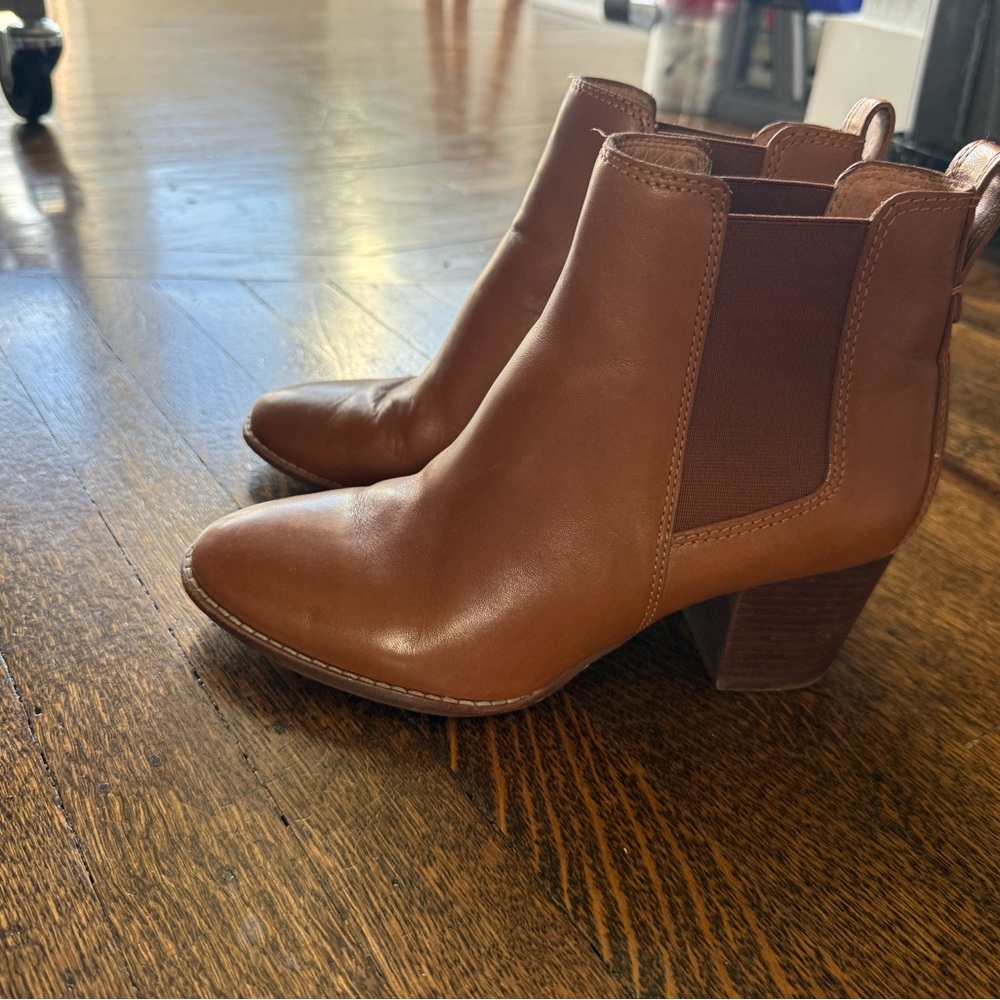 Madewell Chelsea Brown Leather Ankle Boots